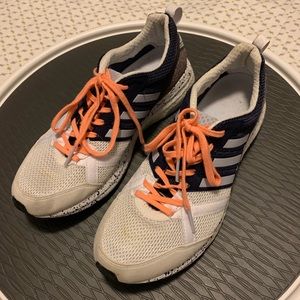 Adidas nice lookin, adizero tempo size 9